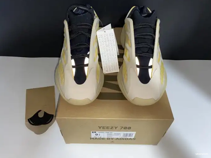 YEEZY V3 700 SRPHYM